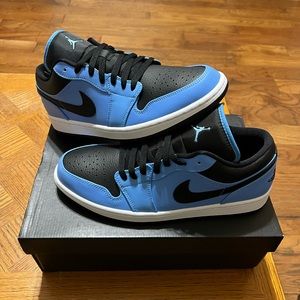 Air Jordan 1 low, Mens size 11, (New) Og all